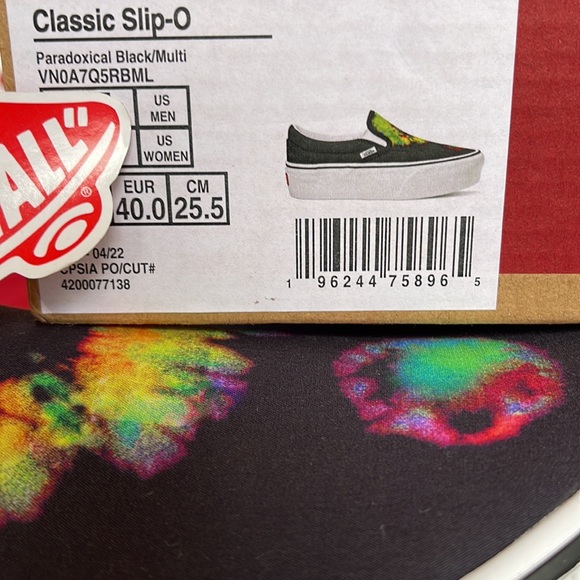 Vans Classic Slip-0n
Paradoxical Black/Multi
VNOA7Q5RBML
WMNS Platforms - Picture 16 of 16